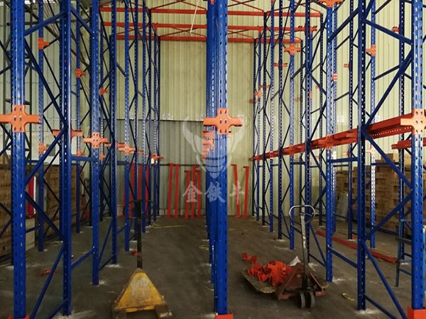 貫通式貨架 貫通式貨架